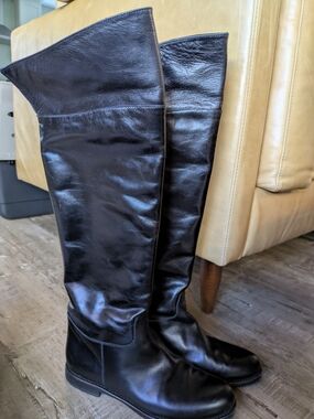 Vero Cuoio Black Leather Over-The-Knee Boots